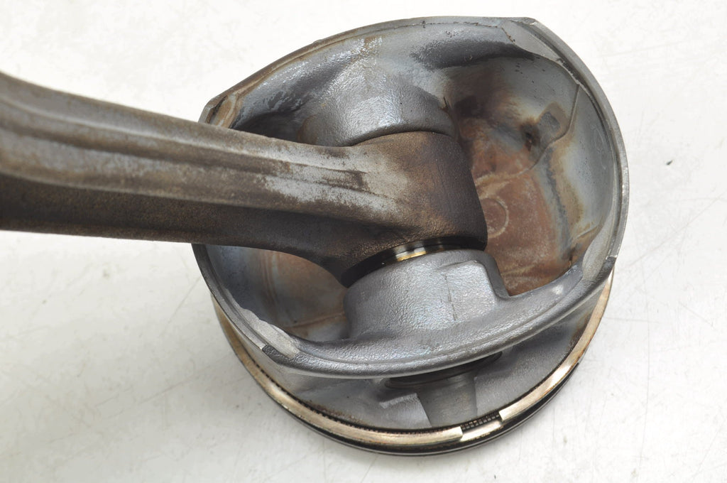 Piston with Connecting Rod for Audi A6 C5, A4 B5, VW Passat, Skoda Superb I - 2.8 V6 193HP (Engine Code: AMX)