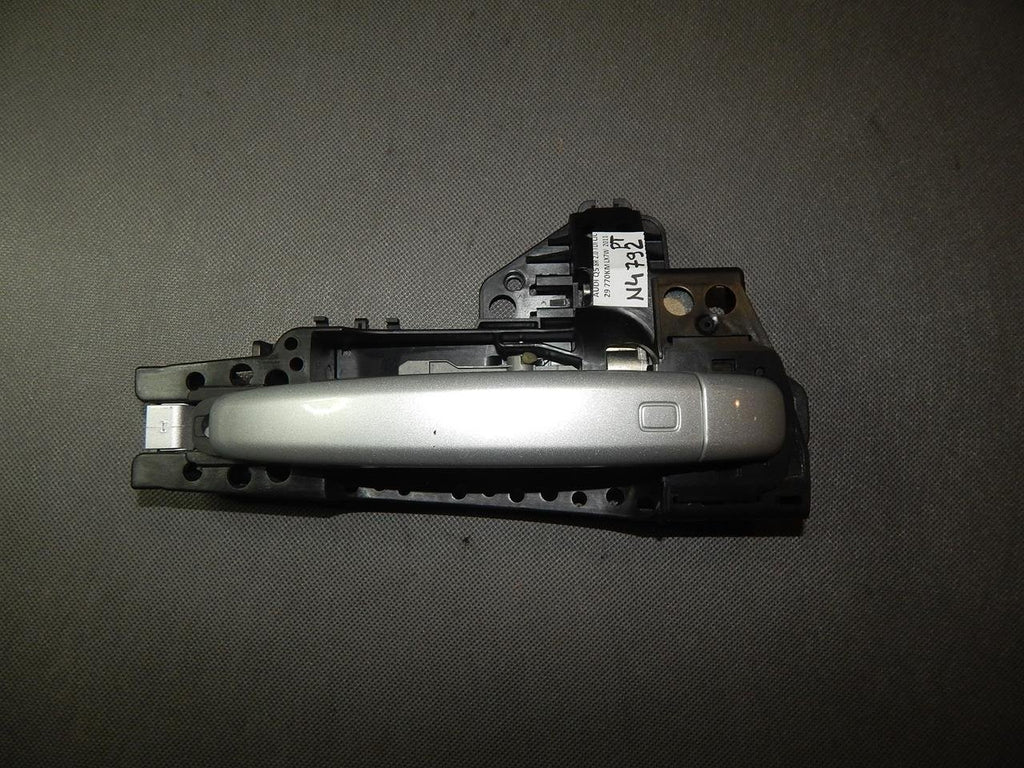 Q5 8R EXTERIOR DOOR HANDLE RIGHT REAR LX7W 8T0837886A