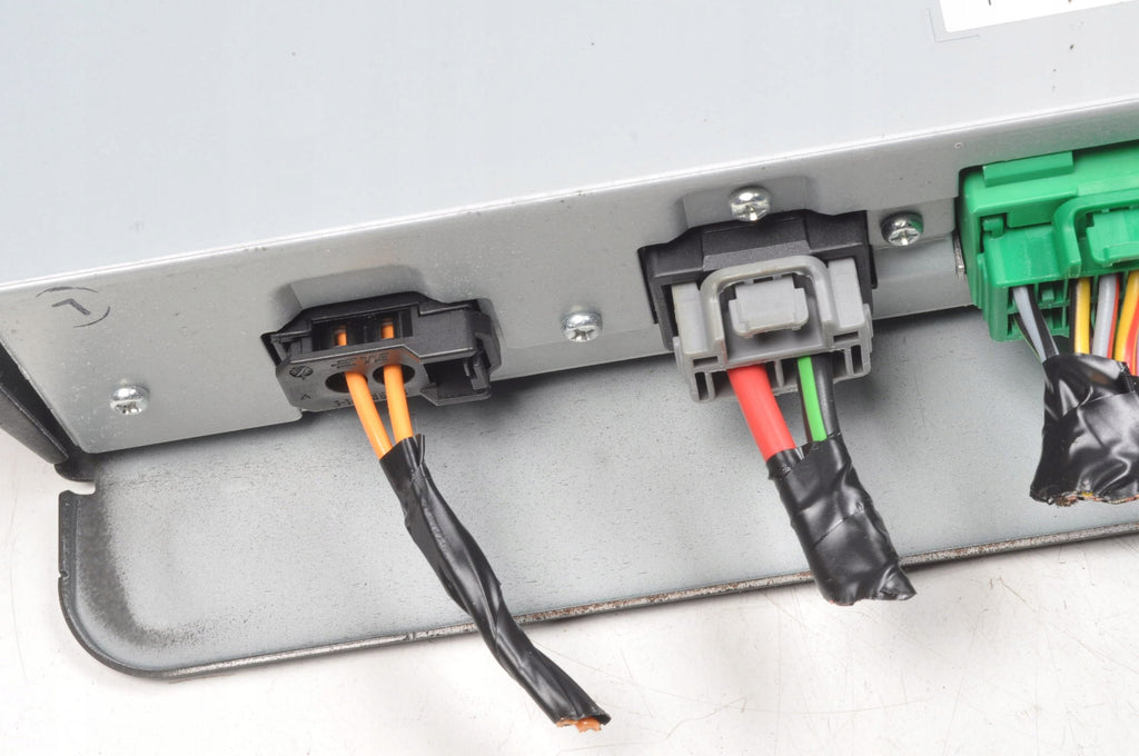 RADIO AMPLIFIER VOLVO V40 II 31384317