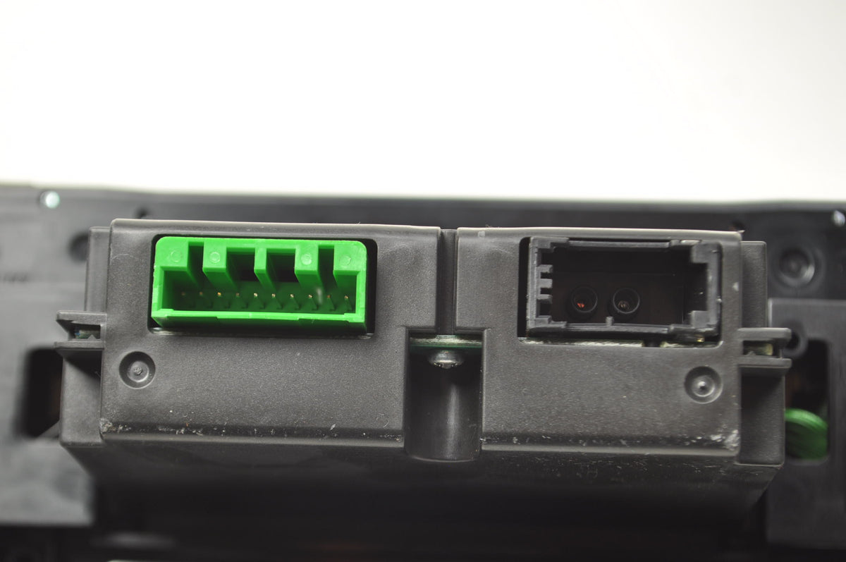 RADIO PANEL VOLVO XC90 31300035 LIFT