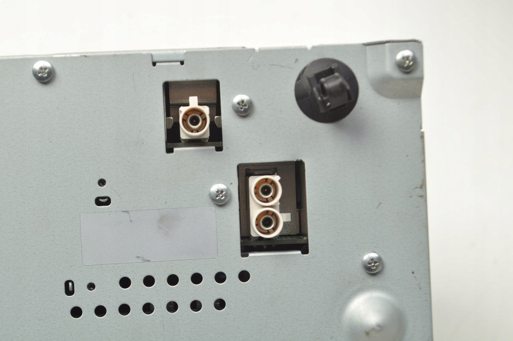 RADIO VOLVO XC40 32247694 32247689