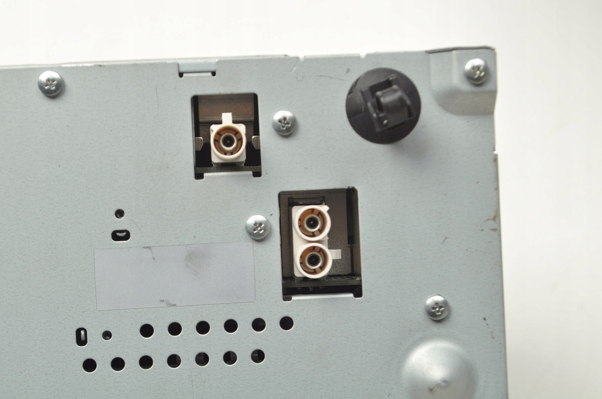 RADIO VOLVO XC40 32247694 32247689