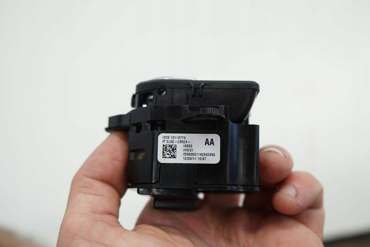 RANGE ROVER EVOQUE L538 LIFT 16R MANUAL SWITCH GJ32-2B623-AA