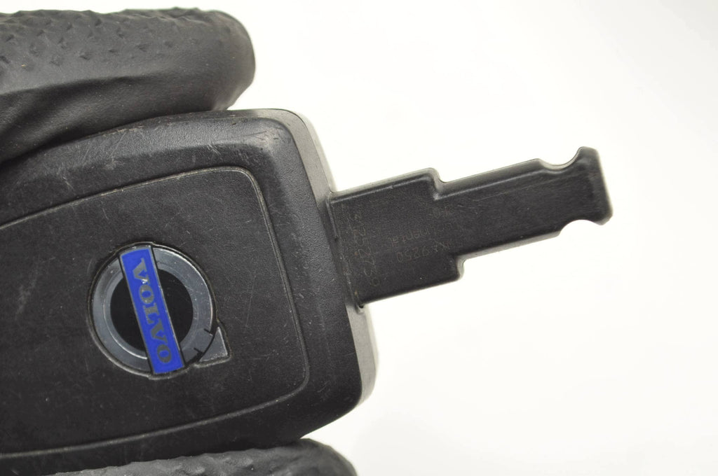 REMOTE CONTROL KEY VOLVO C30 S40 II V50 C70 31252739