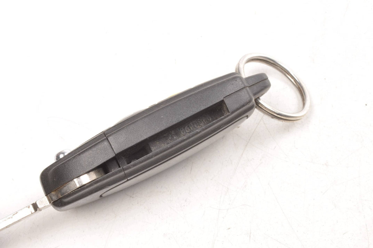 REMOTE CONTROL KEY VOLVO S60 V70 XC70 XC90 8688800