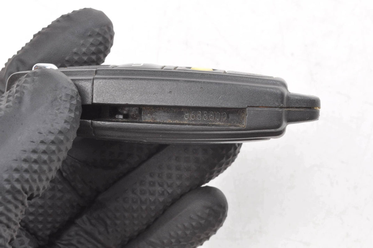 REMOTE CONTROL KEY VOLVO S60 V70 XC70 XC90 8688800