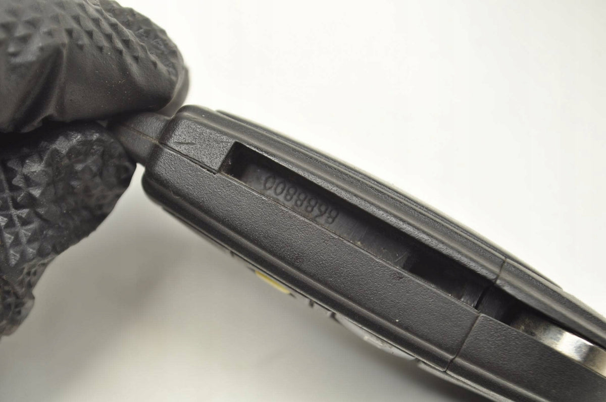 REMOTE CONTROL KEY VOLVO S60 V70 XC70 XC90 8688800