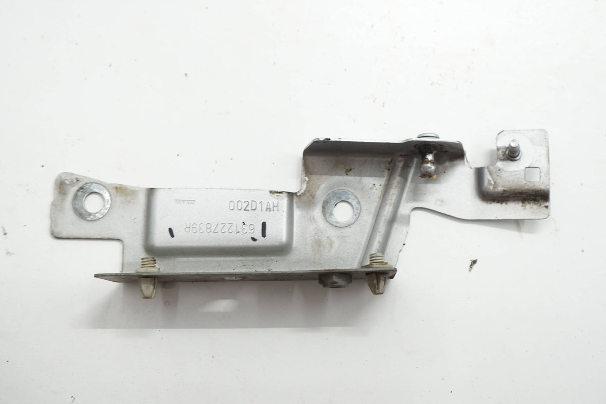 RENAULT CAPTUR AND 13R FENDER BRACKET RIGHT FRONT TED69 631227839R