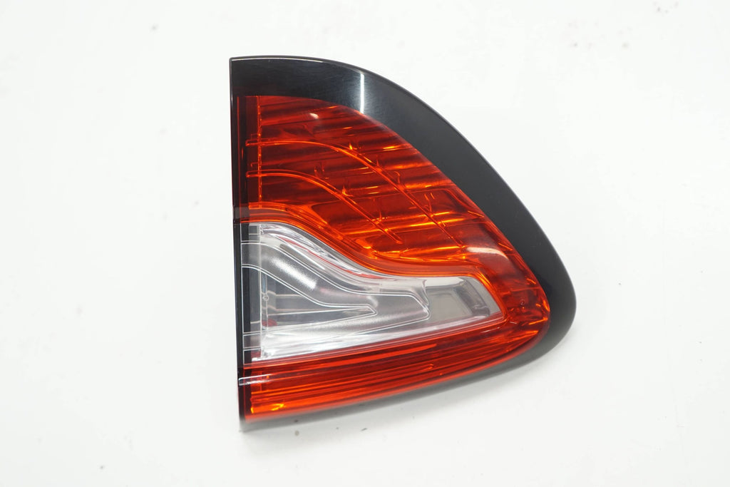 RENAULT CAPTUR AND 13R FLAP LAMP RIGHT REAR 265500812R