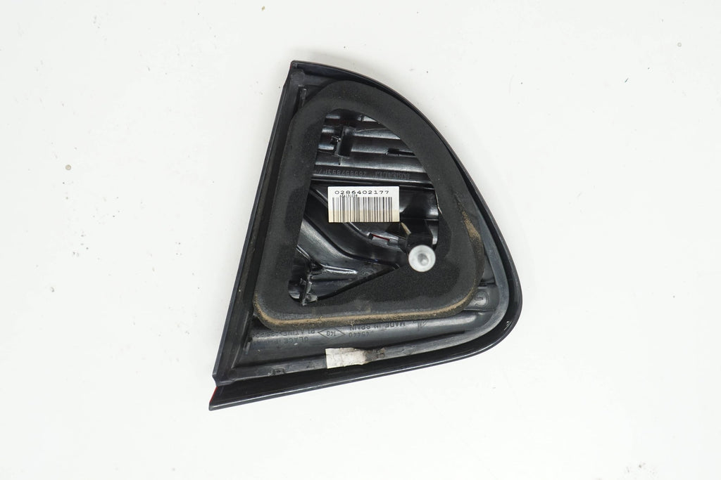 RENAULT CAPTUR AND 13R LAMP IN FLAP LEFT REAR 265557893R