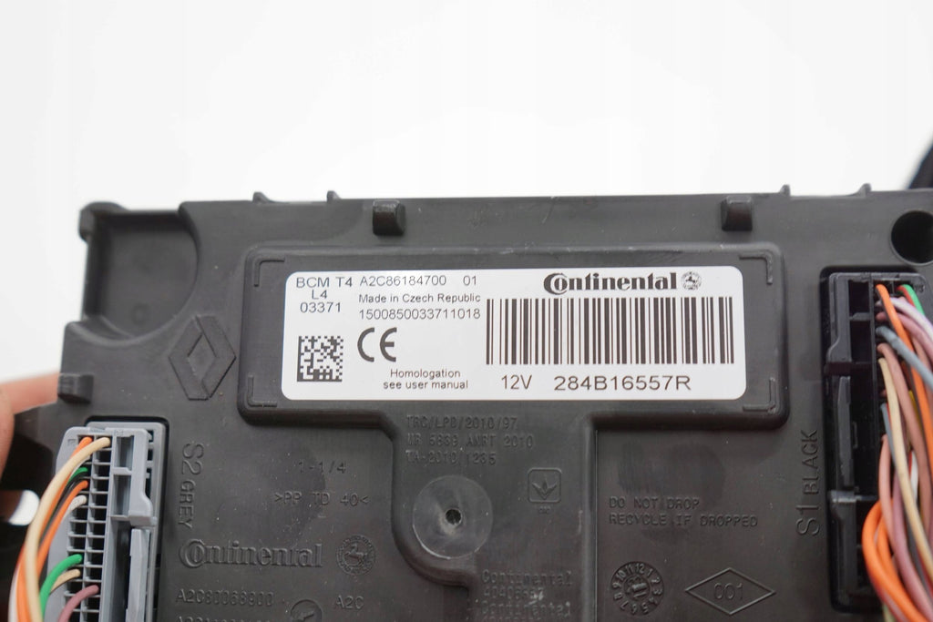 RENAULT CAPTUR AND 13R MODULE DRIVER BCM 284B16557R