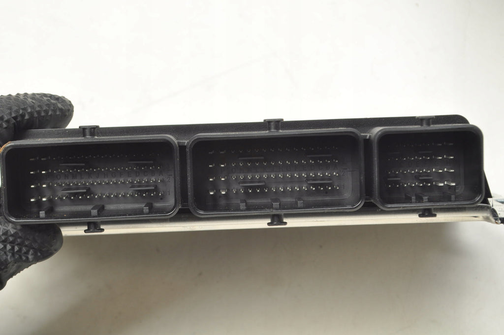RENAULT CAPTUR II DASH LOGAN 1.0 COMPUTER ENGINE DRIVER 237104638S