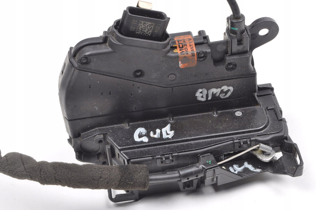 RENAULT CLIO IV DOOR LOCK RIGHT REAR 825001911R