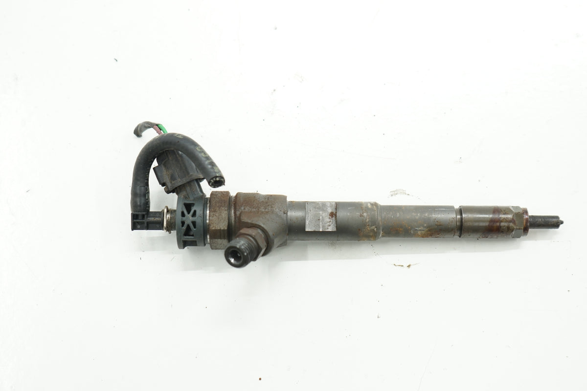 RENAULT CLIO IV INJECTOR 1.5DCI H8201108033