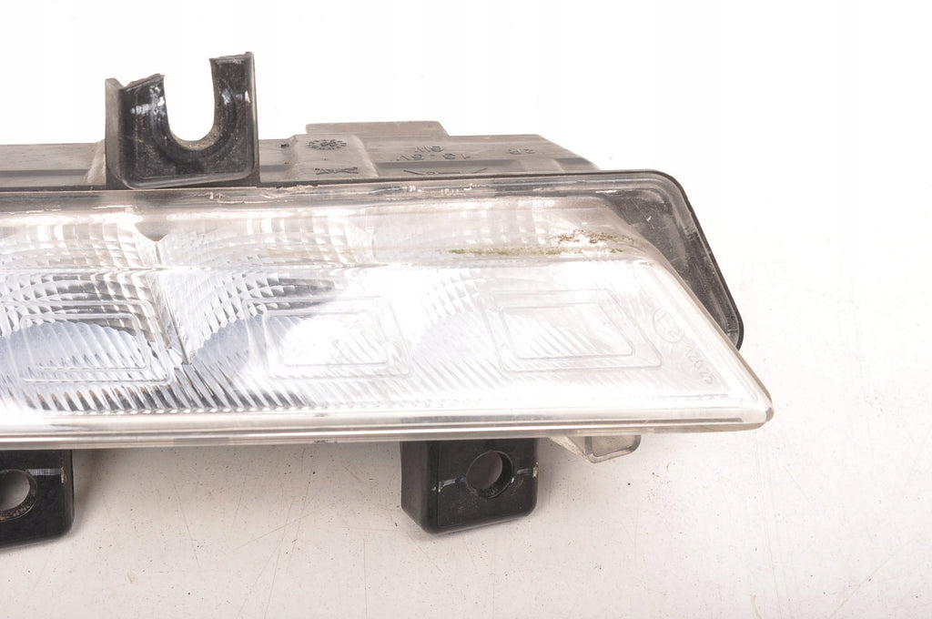 RENAULT CLIO IV LAMP LIT LED RIGHT 266003864R