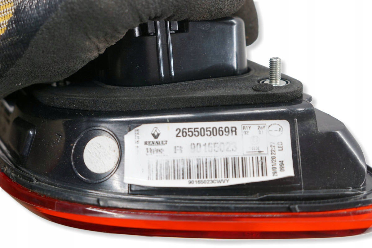 RENAULT KADJAR LIFT 20R FLAP LAMP RIGHT REAR 265505069R