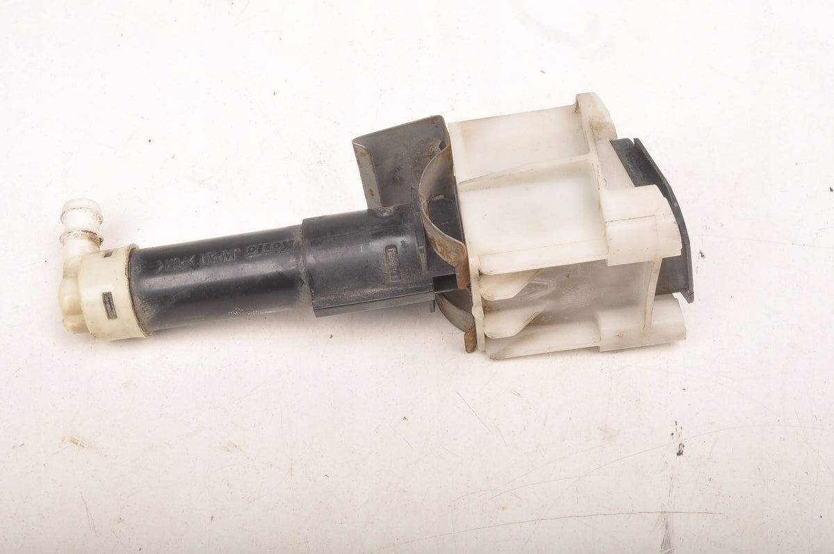 RENAULT KOLOS AND HEADLIGHT WASHER PUMP LEFT
