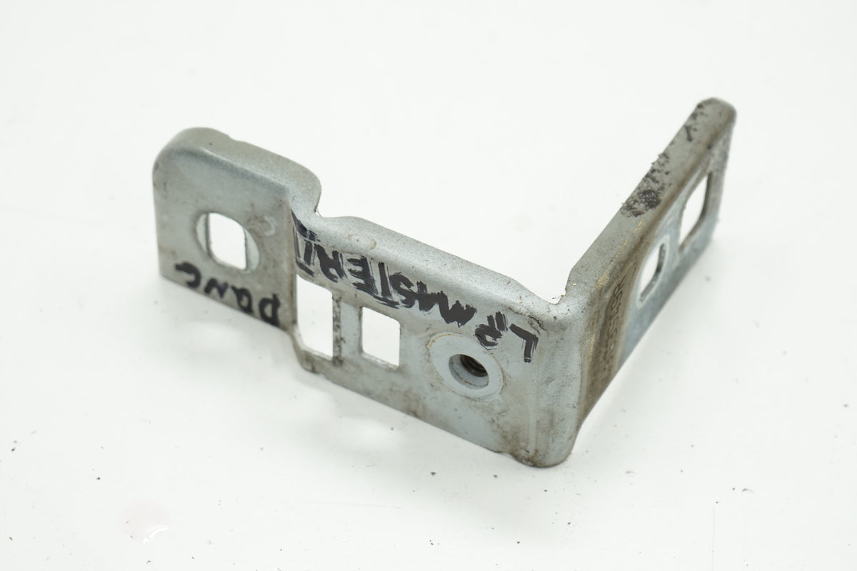 RENAULT MASTER III LIFT 18R FENDER BRACKET LEFT FRONT DVQNJ 43G3949R