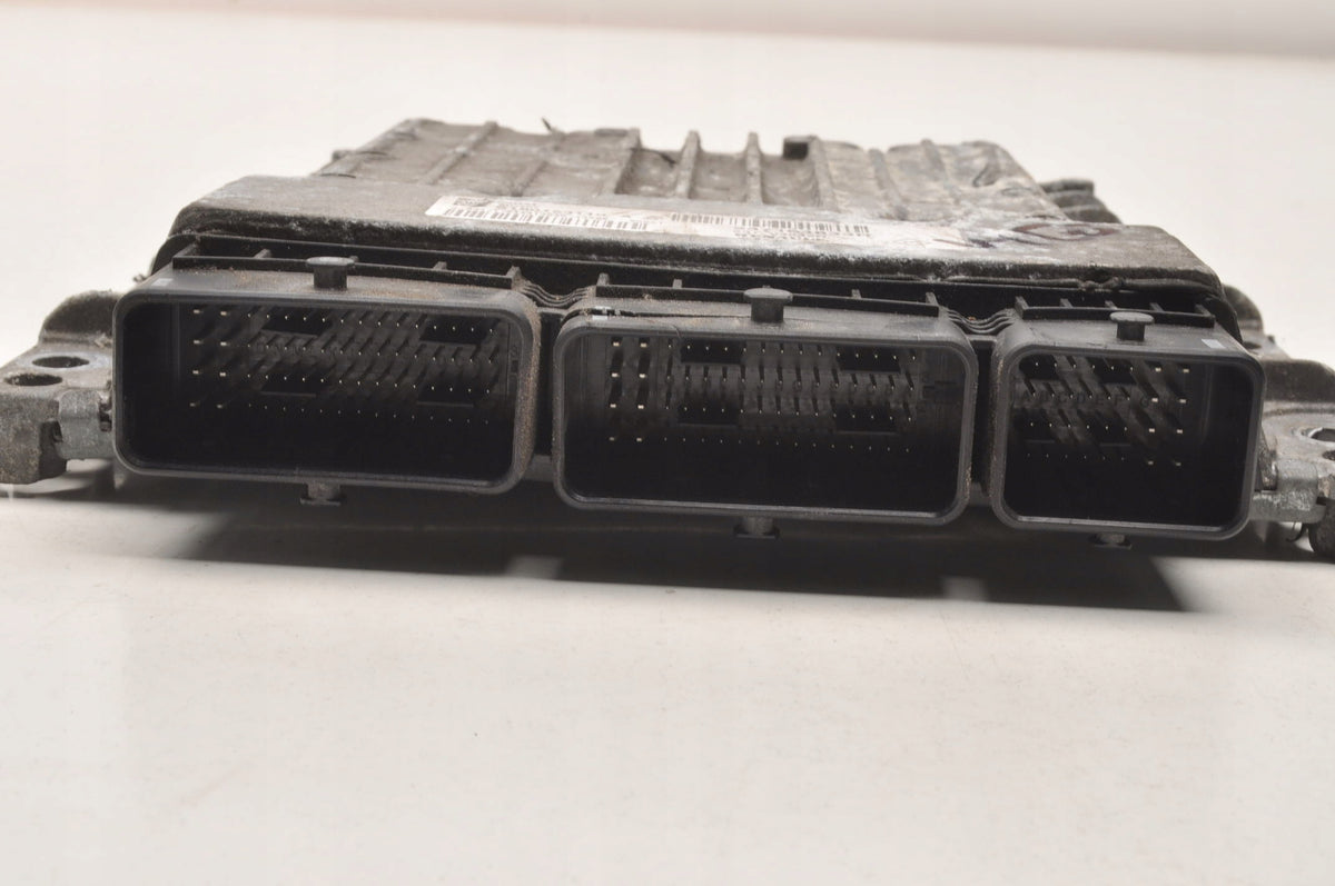 RENAULT MEGANE III 1.5 dCi COMPUTER ENGINE DRIVER 237104833R