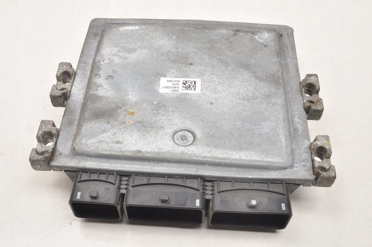 RENAULT MEGANE III 1.5 dCi COMPUTER ENGINE DRIVER 237104833R