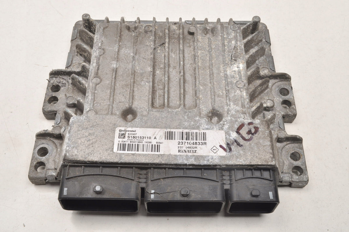 RENAULT MEGANE III 1.5 dCi COMPUTER ENGINE DRIVER 237104833R