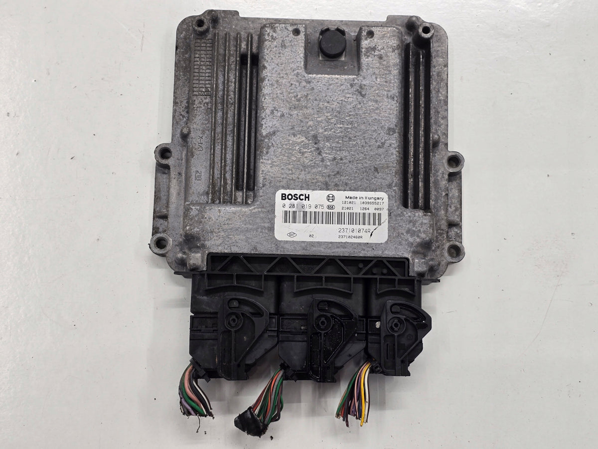RENAULT MEGANE III LIFT 12R ENGINE CONTROLLER 1.6DCI 237101074R