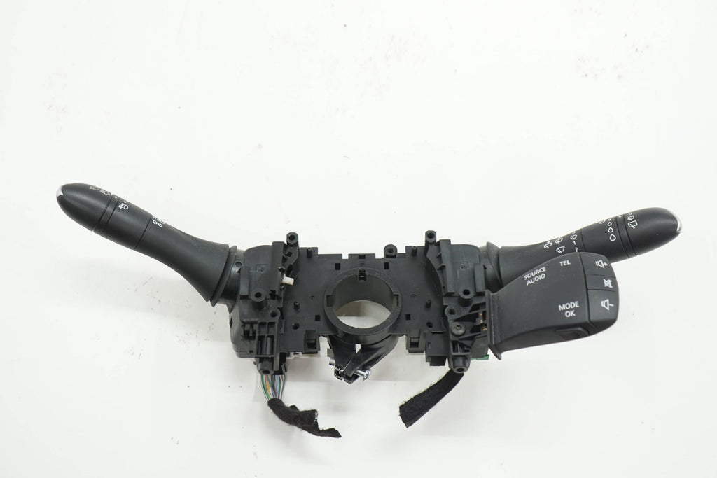 RENAULT MEGANE IV 16R COMBINED SWITCH HANDLE 255672214R