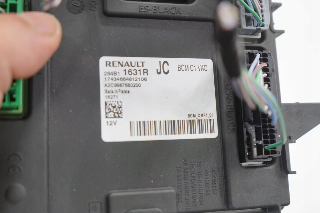 RENAULT MEGANE IV 16R DRIVER MODULE BSM 284B11631R