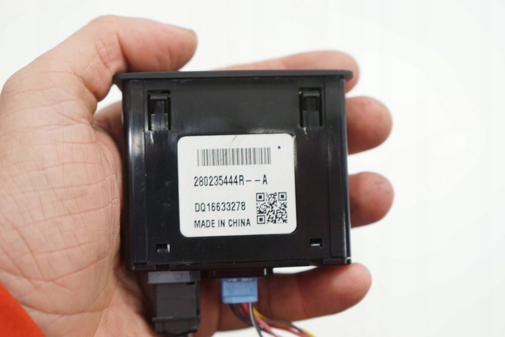 RENAULT MEGANE IV 16R USB SOCKETS CONNECTOR AUX 280235444R