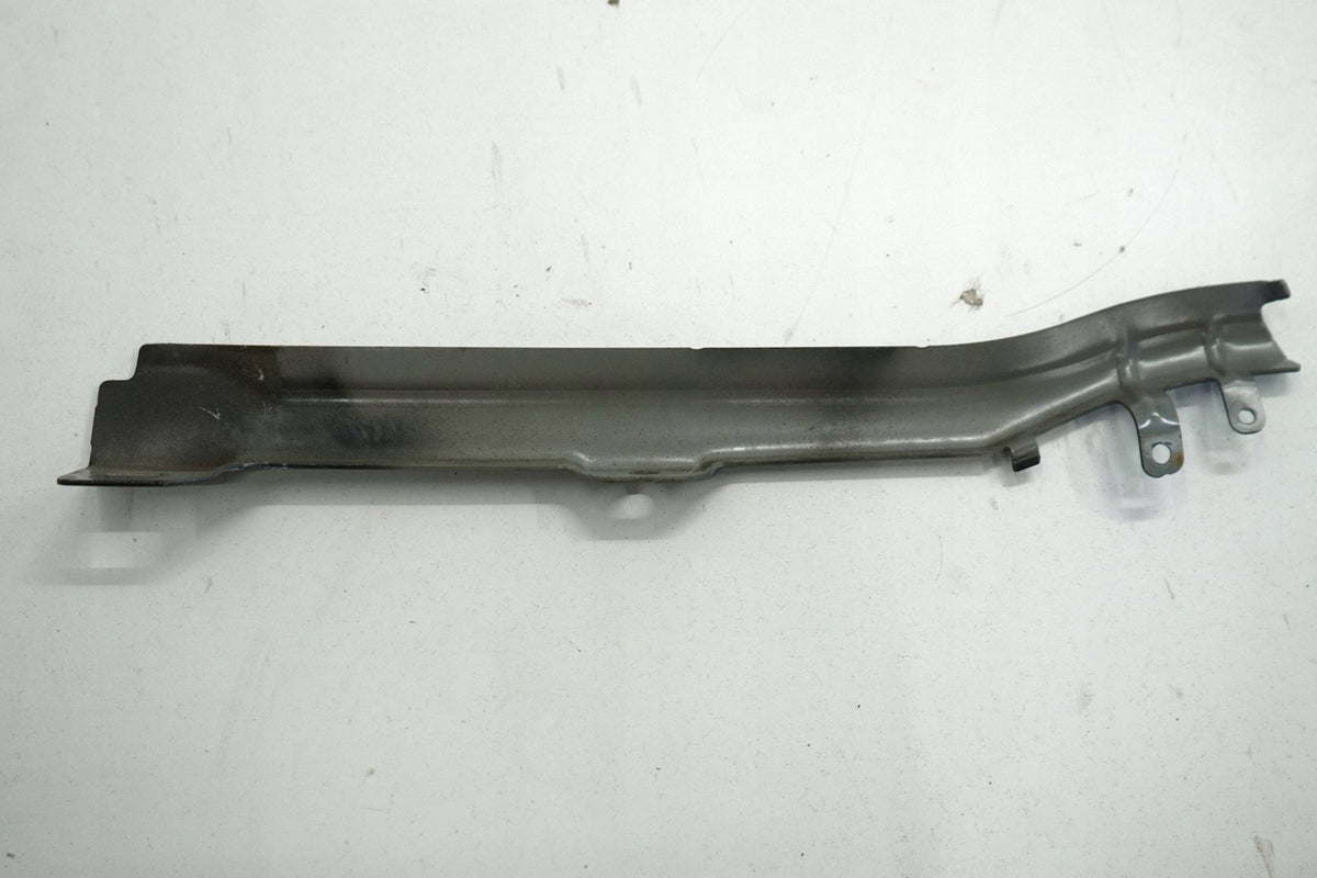 RENAULT MEGANE IV 18R BRACKET FENDER MOUNT LEFT FRONT 631220874R