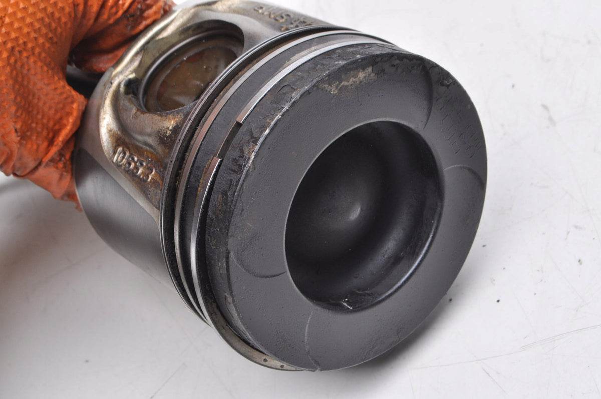 RENAULT TRAFIC II 2.0 dCi PISTON WITH CONNECTING ROD 910653
