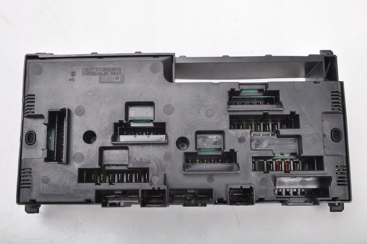 ROLL-ROYCE WRAITH RR5 6.6 FUSE BOX
