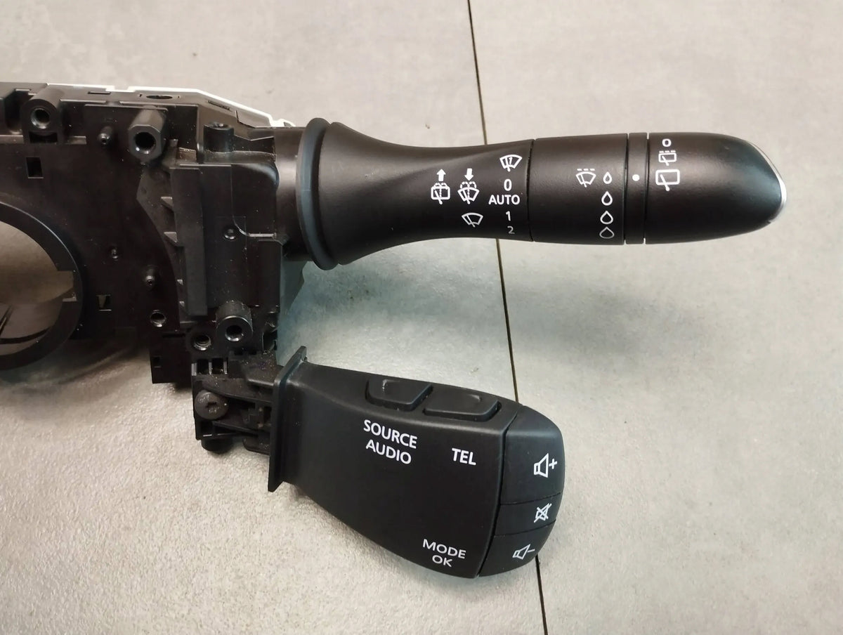 Renault Grand scenic IV COMBINED SWITCH 255678341RC