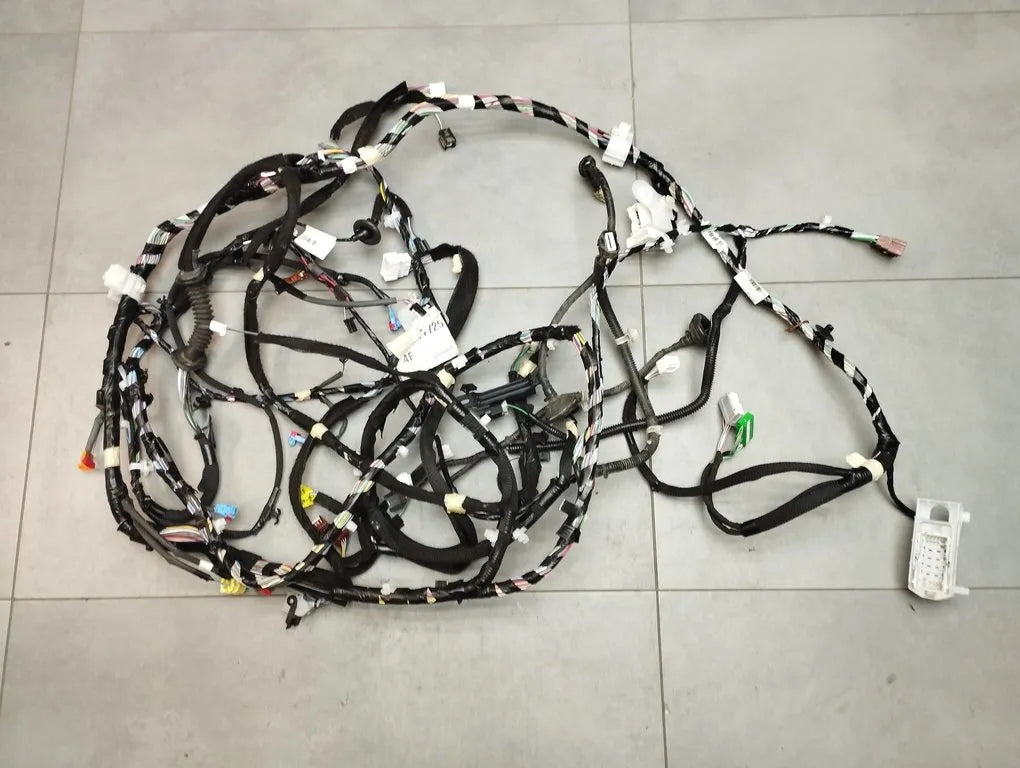 Renault Kadjar BEAM INSTALLATION 241636467R