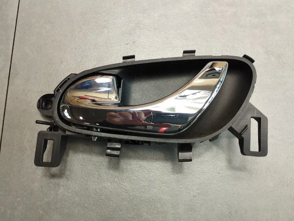 Renault Kadjar DOOR HANDLE EXT LEFT REAR 806714EA0A
