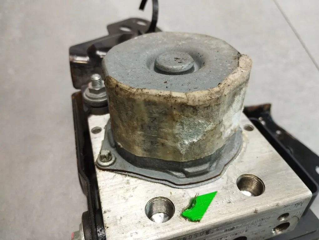Renault Kadjar PUMP ABS 476606749R