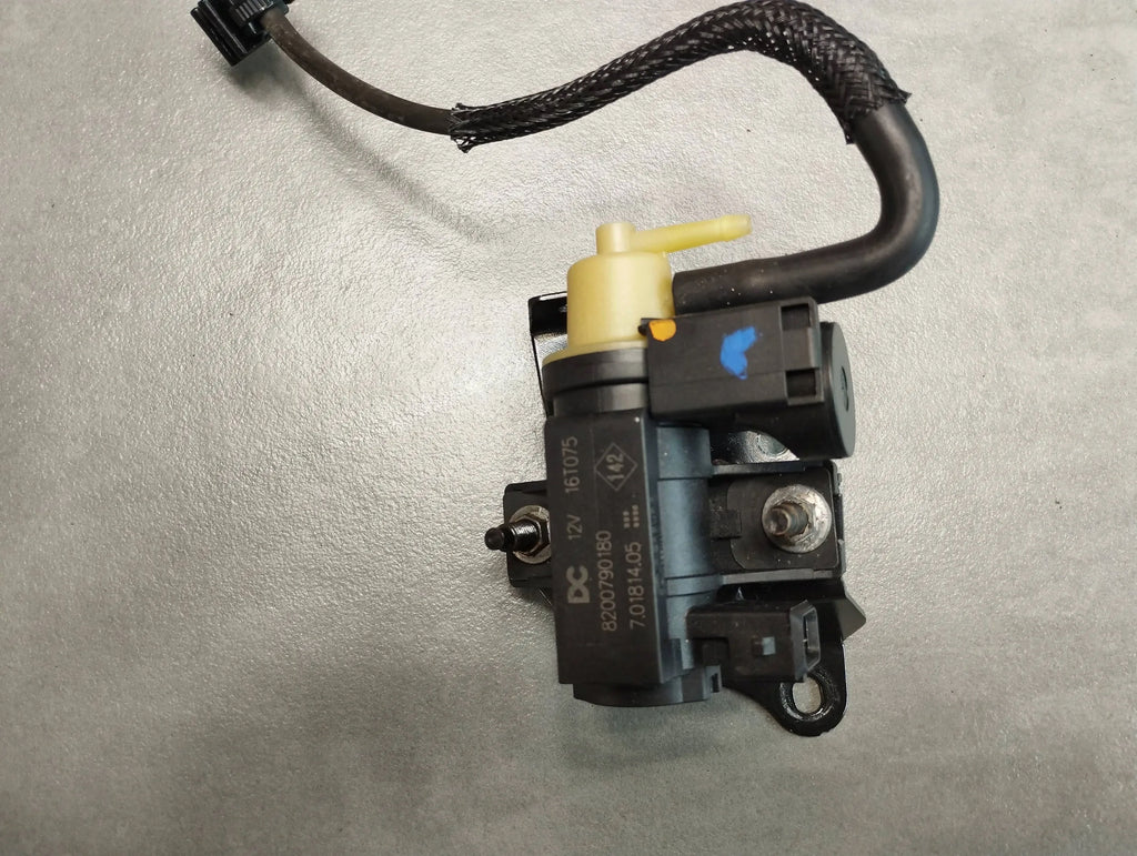 Renault Kadjar VACUUM VALVE 70181405