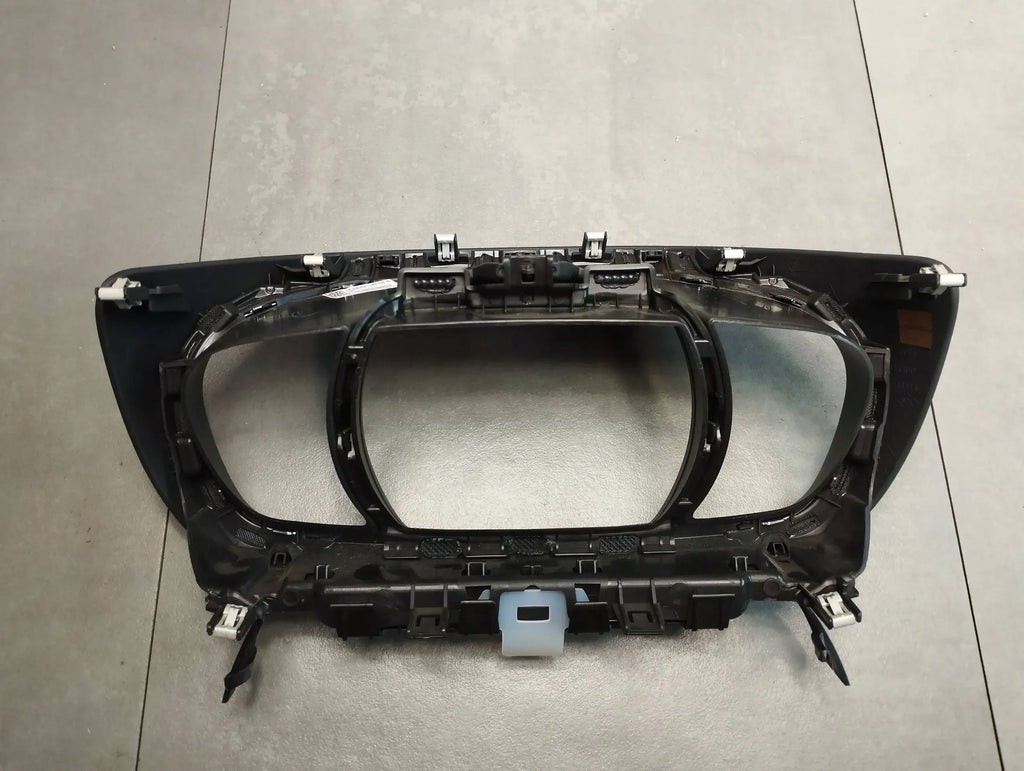 Renault Scenic IV COUNTER FRAME 682402941R