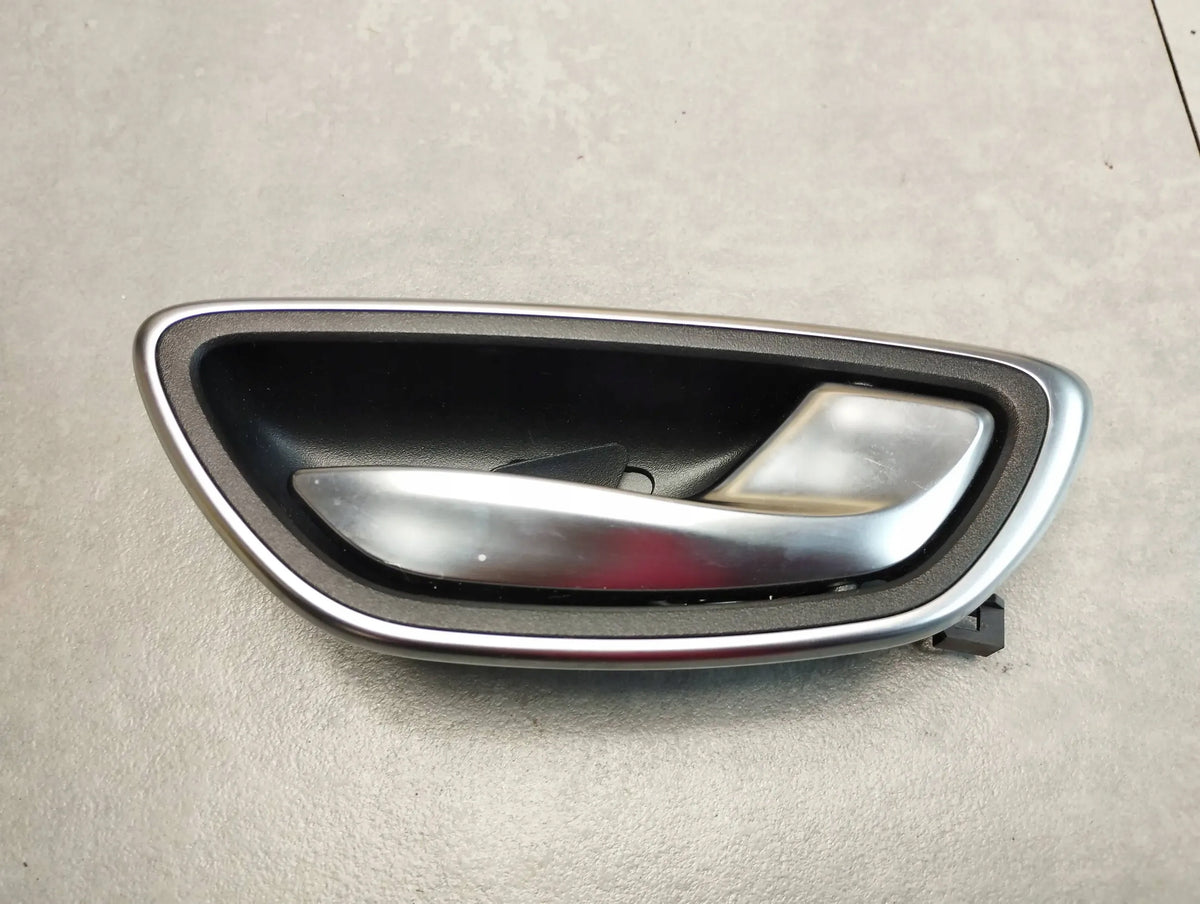 Renault Scenic IV INTERIOR HANDLE RIGHT FRONT 806705893R