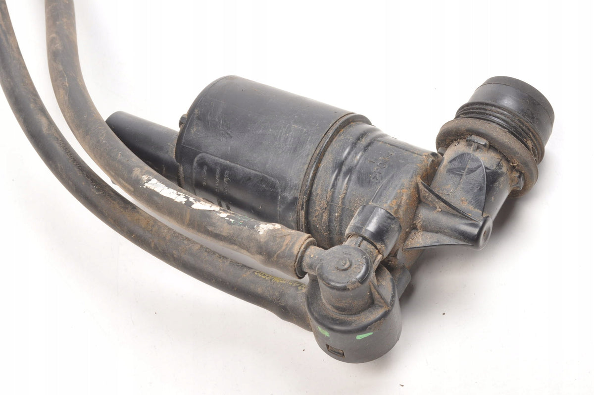 S60 II V60 AND V60 II XC60 AND XC60 II ENGINE WASHER PUMP 31457428
