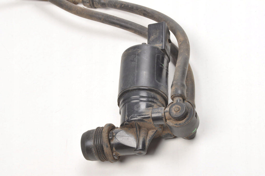 S60 II V60 AND V60 II XC60 AND XC60 II ENGINE WASHER PUMP 31457428