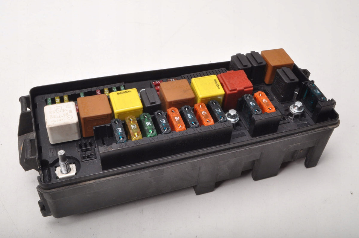 SAAB 9-3 II 2.2 TiD 125KM FUSE BOX 12800999