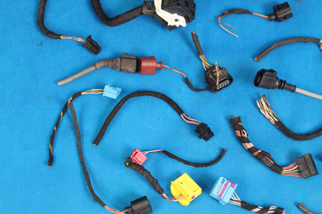 SEAT ATECA PLUG CUBE SET 2018R