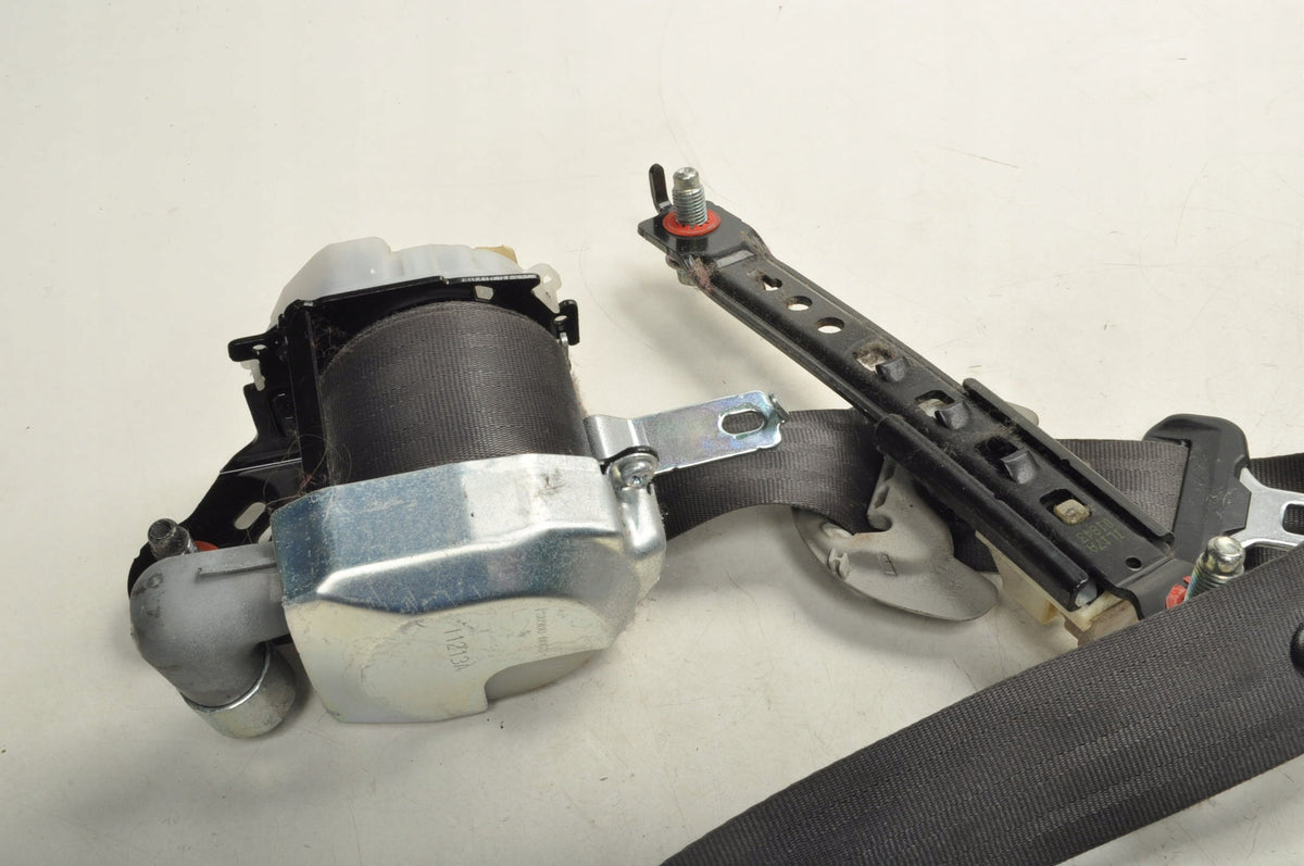 SEAT BELT LEFT FRONT KIA CEED II 88820-A2100 STATION WAGON