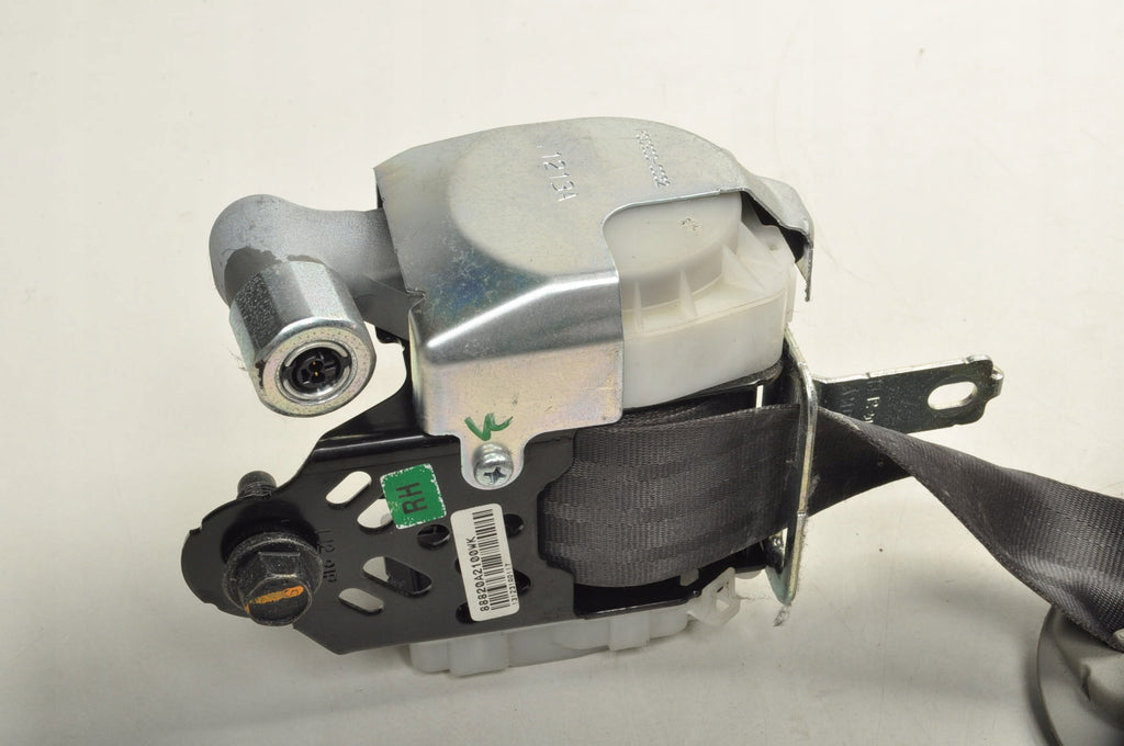 SEAT BELT RIGHT FRONT KIA CEED II 88810-A2100 STATION WAGON