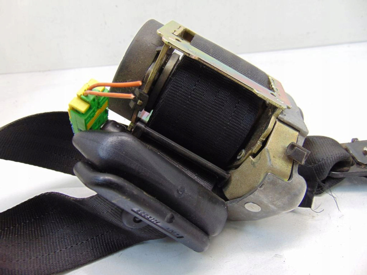 SEAT BELT RIGHT REAR 3-ROW VOLVO XC90 (2002-2006)