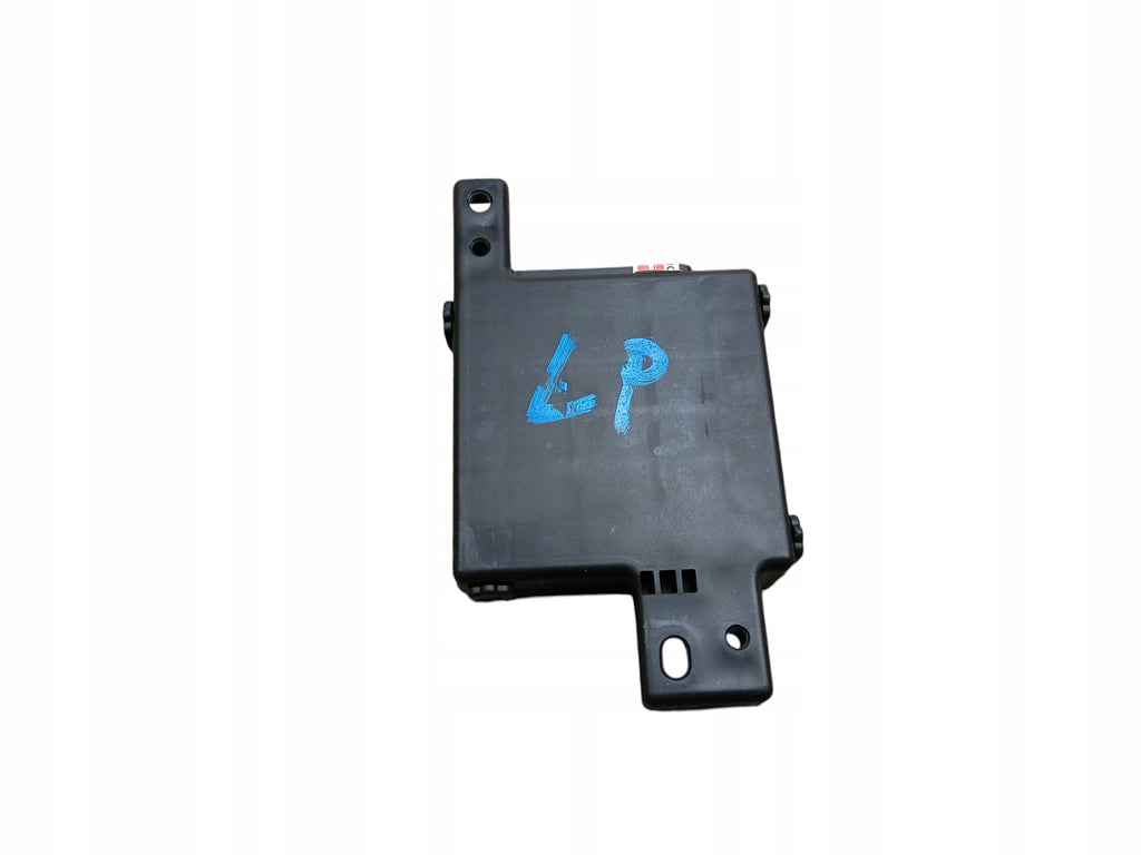 SEAT CONTROLLER MODULE LEFT FRONT KIA SPORTAGE V 88B70-R2120