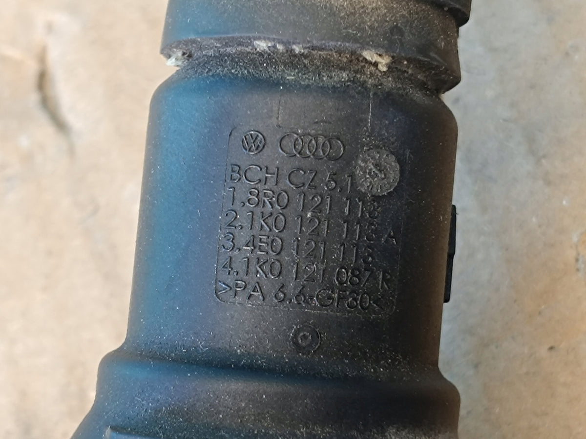 SEAT LEON 4 IV FR COMBI 2.0 TDI 110KW 2021 R HOSE WATER THERMOSTAT