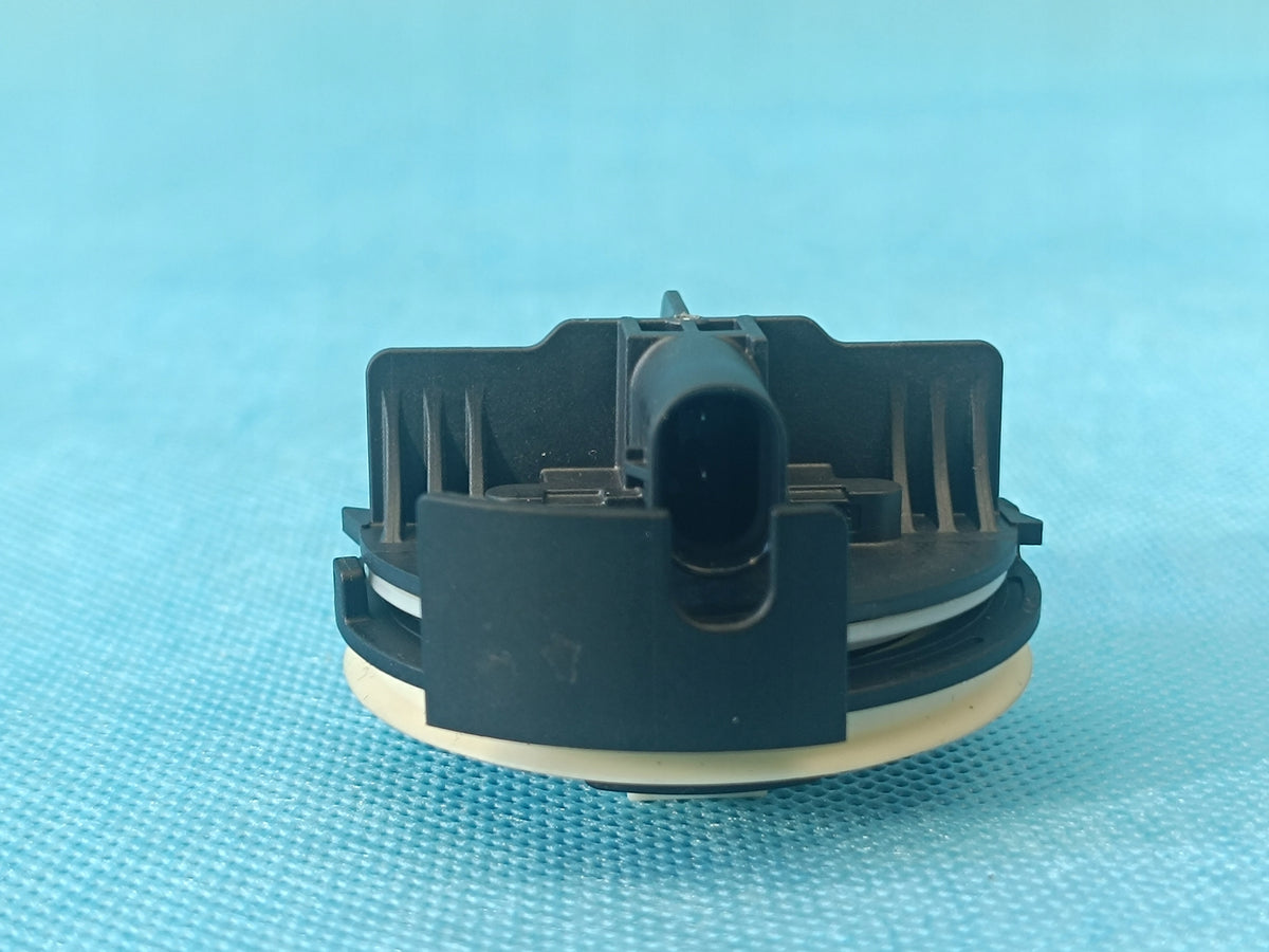 SEAT LEON 4 IV FR COMBI 2.0 TDI 110KW 2021 R IMPACT SENSOR 1EA959354