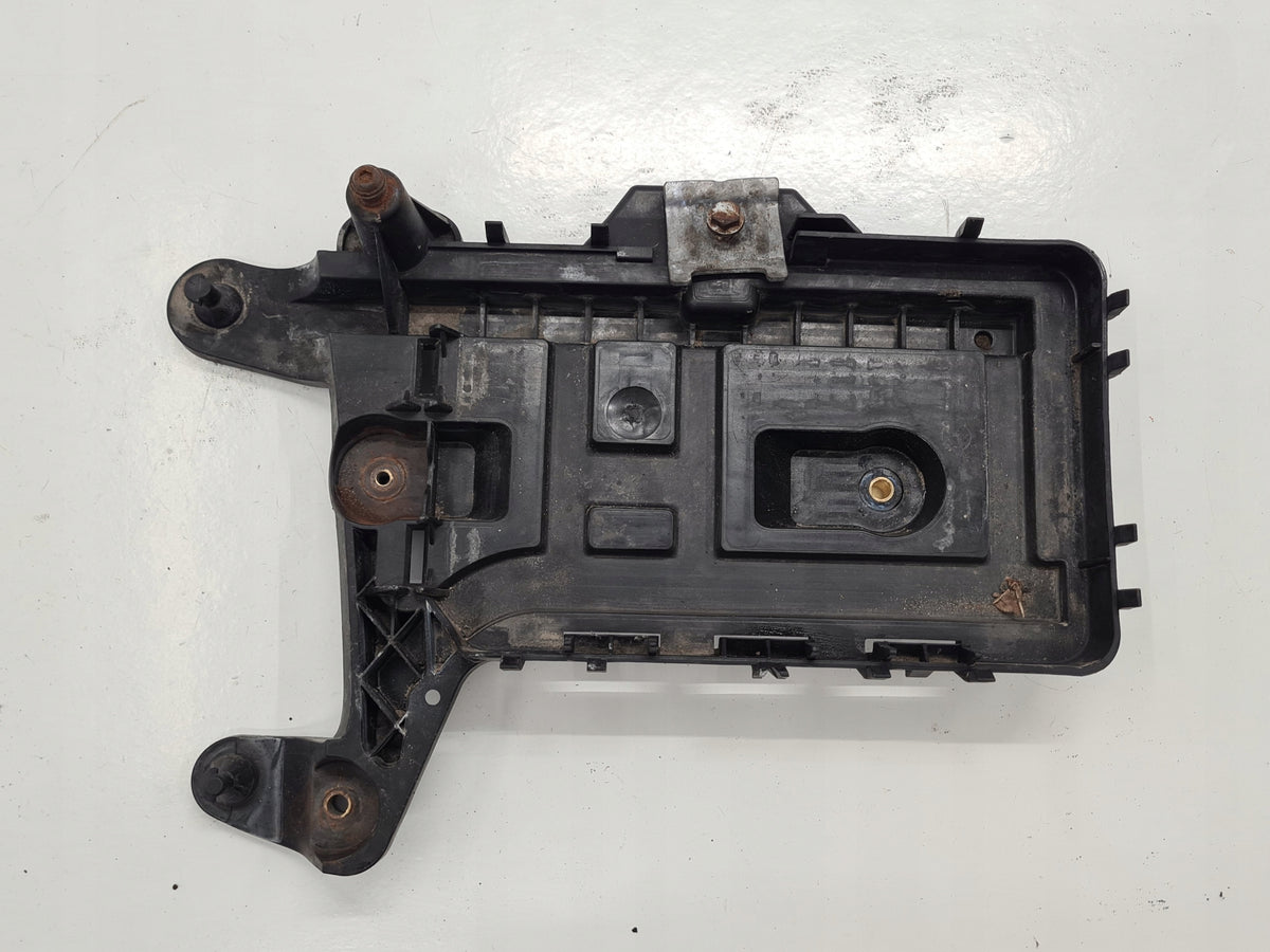 SEAT LEON II 07R BATTERY BASE 1K0915333C
